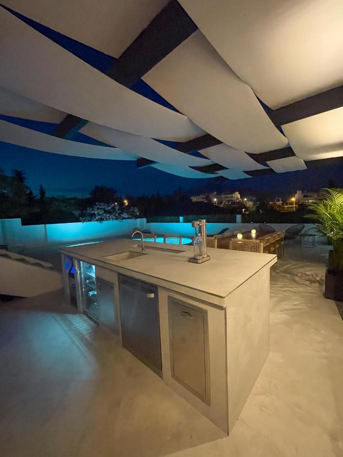Villaer Luxury In Puerto Banus Panoramic Mountain And Sea Views With Private Pool Marbella