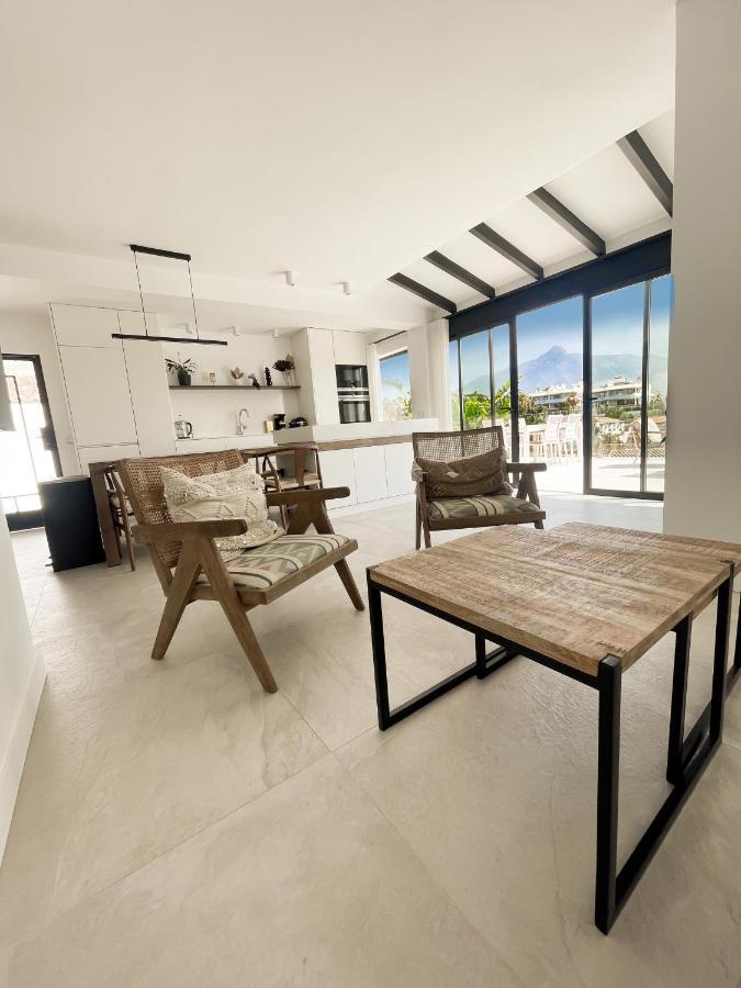 Luxury In Puerto Banus Panoramic Mountain And Sea Views With Private Pool Villa *